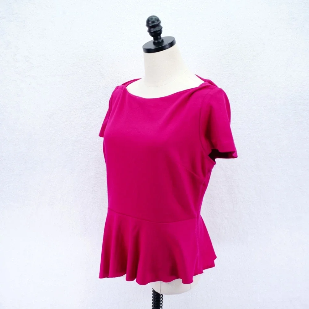 Tahari -Large- Hot Pink Peplum Top Blouse Boat Neck Short Sleeve Waist Flare - Picture 2 of 7